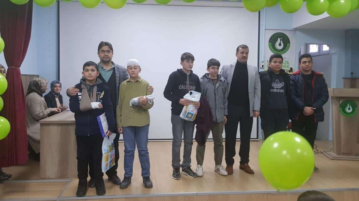 Genç Bilaller Ezan Okuma Yarışması ve Genç Muhafızlar Hafızlık Yarışması Okulumuzda Yapıldı