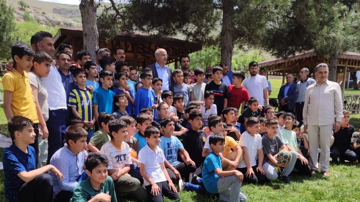 Hafızlık Eğitimi Alan Öğrencilerimizle Tabiat Parkı Gezimiz